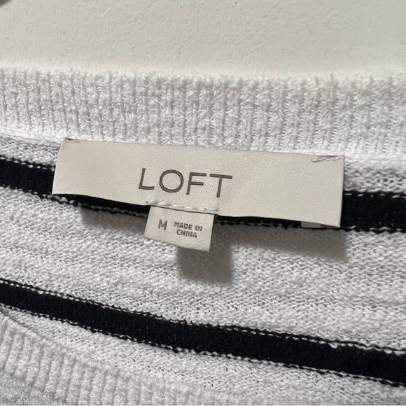 NWOT Loft Black & White Striped Short Sleeve Top - Size M - Picture 2 of 8